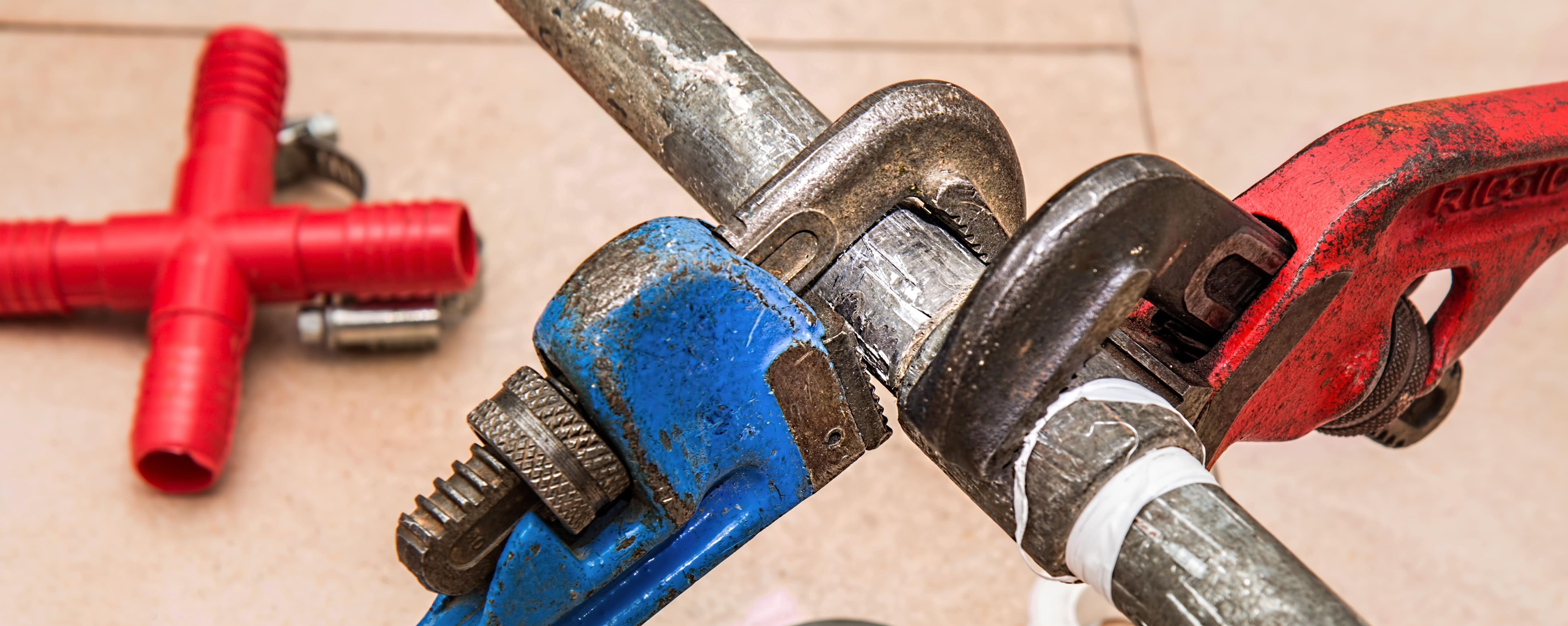 Don’t Let Your Leaky Pipes Drain You 1 Plumbing, Pipe, Wrench, Plumber, Repair, Maintenance-min 2
